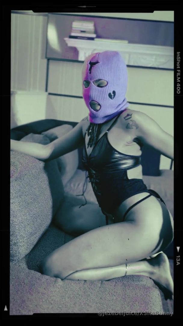 The switch in me is ready to show up and show out again 🤭

It might be awhile before I let someone trump my Daddy card, but in the meantime let’s marvel at how good I look gearing up for sub space…

🛐