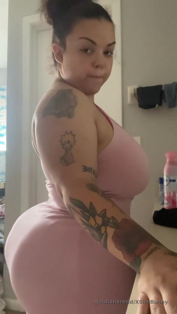 A whole package 📦 