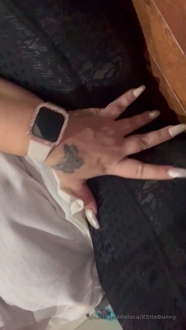 fresh out the gym…wanna buy my leggings??