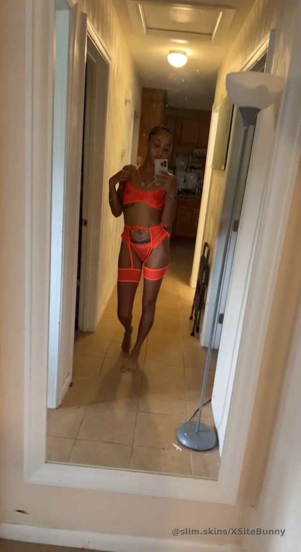 ‘Orange’ you glad I stopped by.. 

Send some love.. 🧡