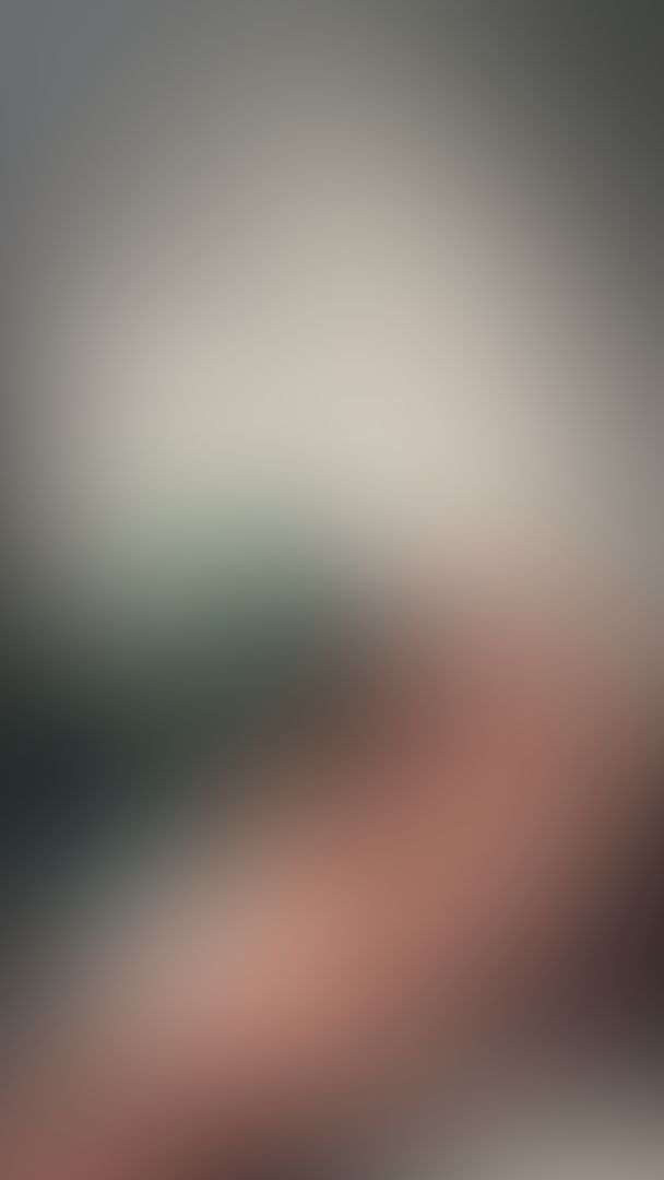 Multiple squirting solo in the sun 