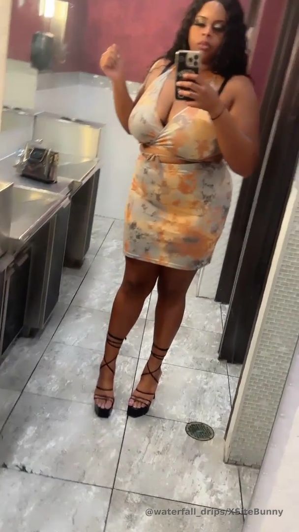 I love to get dressed up real cute and go out for drinks 🥰