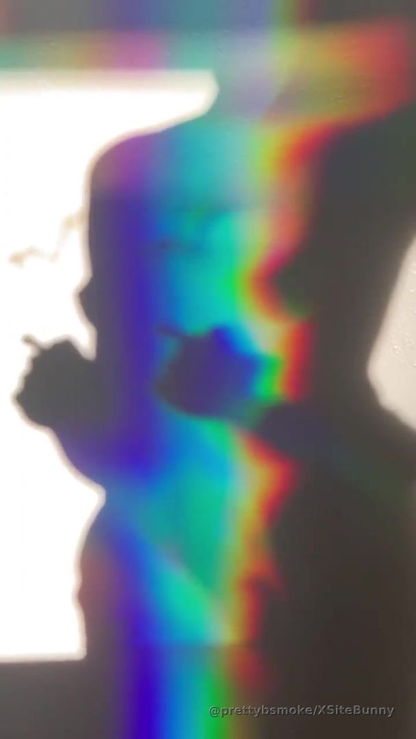 Get naked… and enjoy your Blunt😈💨💨