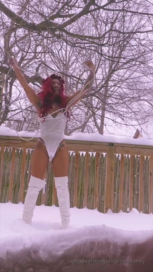 Solo Shibari Self Tie 