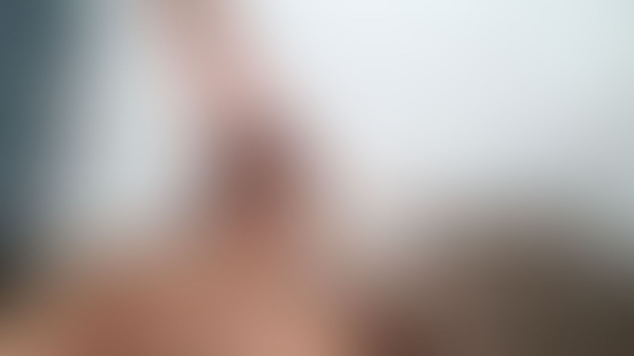 Gawdess Lilac wants her sweaty stinky soles gagged on, licked and sucked 