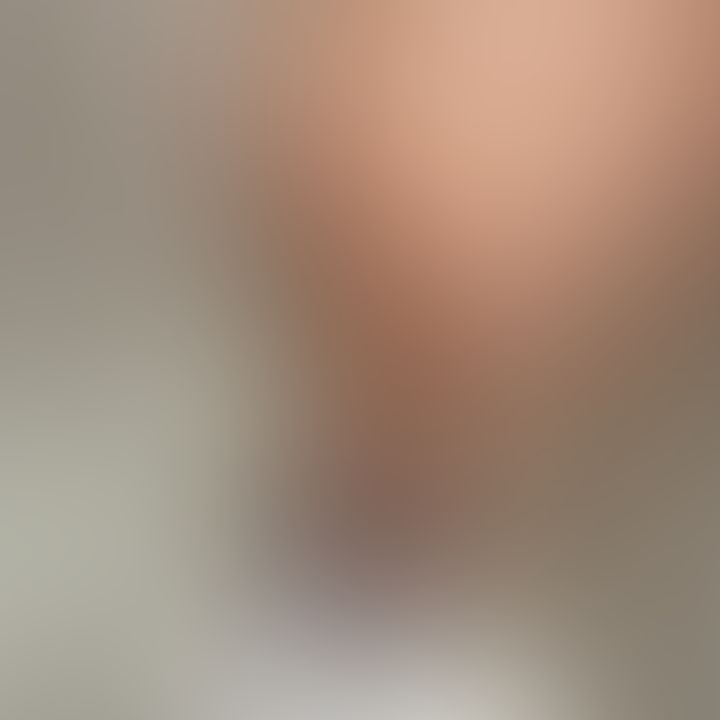 My roommates were sleeping. Can I keep quiet? 🤐 