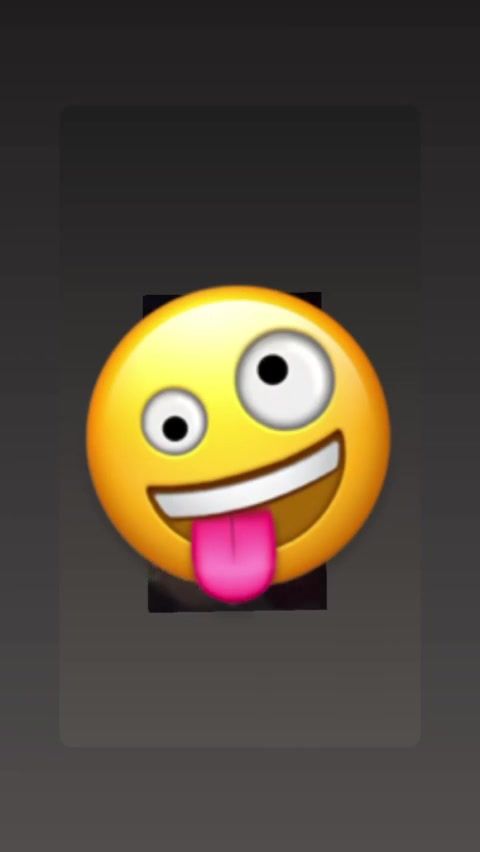 Waxing that pussy 😳