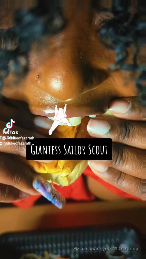 Giantess Sailor Scout
#Plus Size
#Giantess
#ASMR
#Food Play
#Ebony
#Fyp