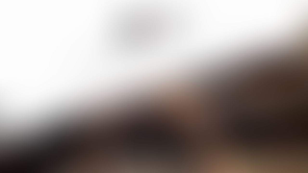 King stops by and lets actions speak