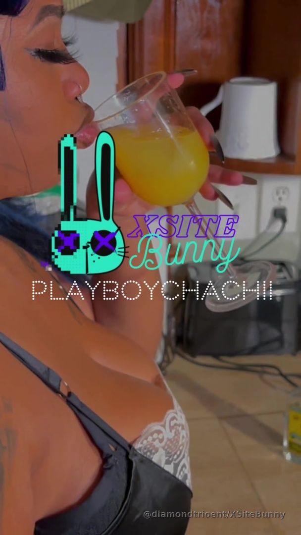 Keeping is sexy and classy… Do you follow @playboychachii 