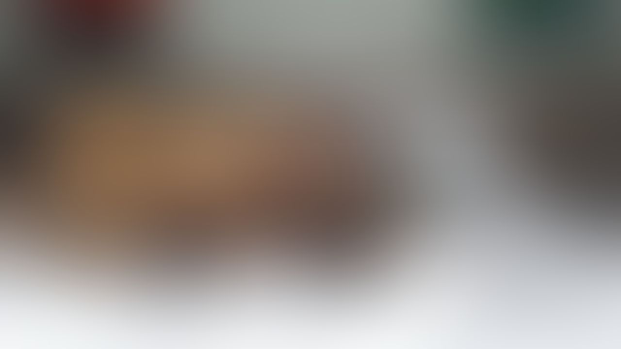 Look me in my eyes.. 