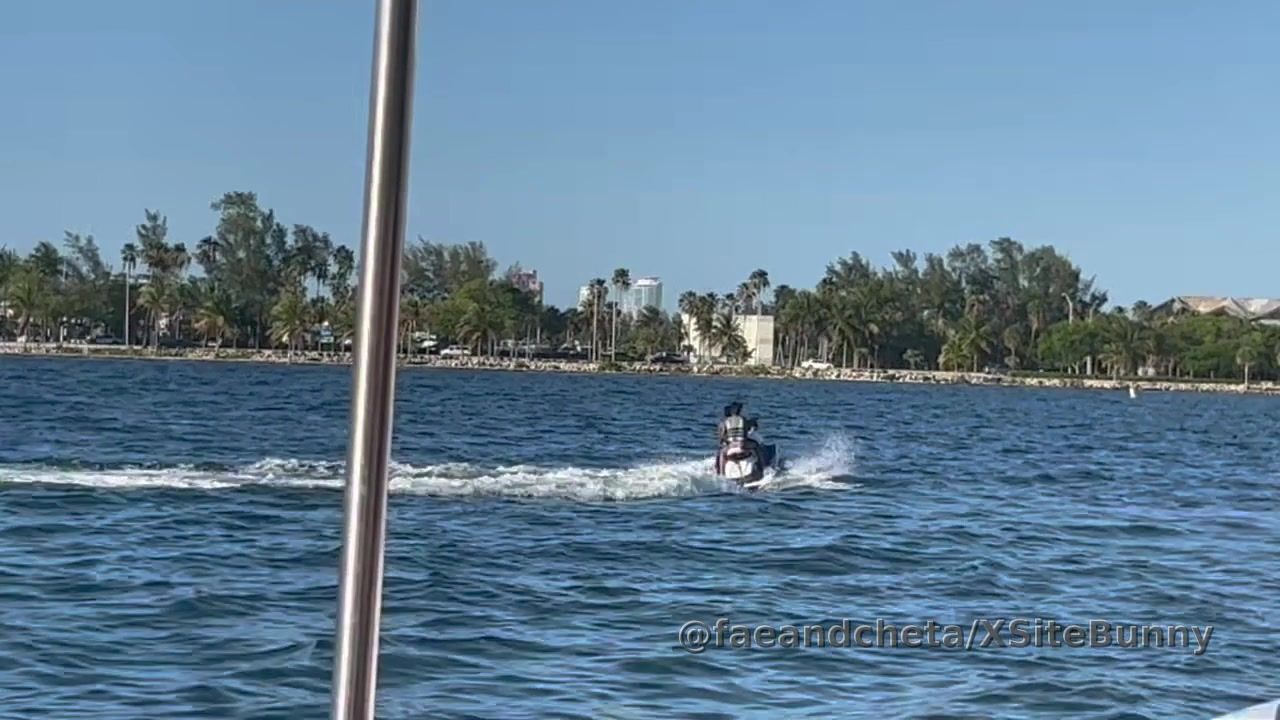 We had a yacht party and had fun in the water😌 Can’t wait for the next one😎