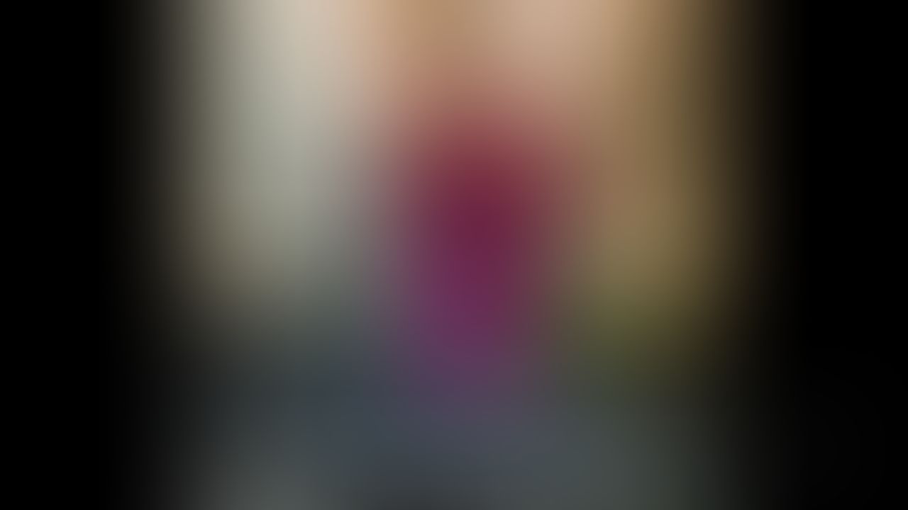 Watch me give a footjob to one of my favorite toys 😘