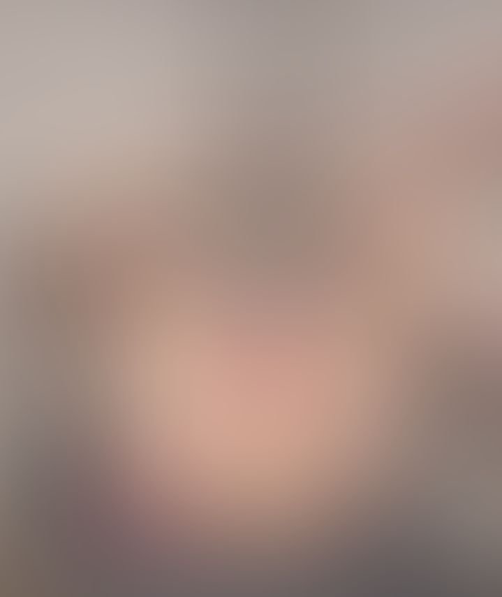 Pussy vise with violet wand torture, courtesy of @korvus_korax 