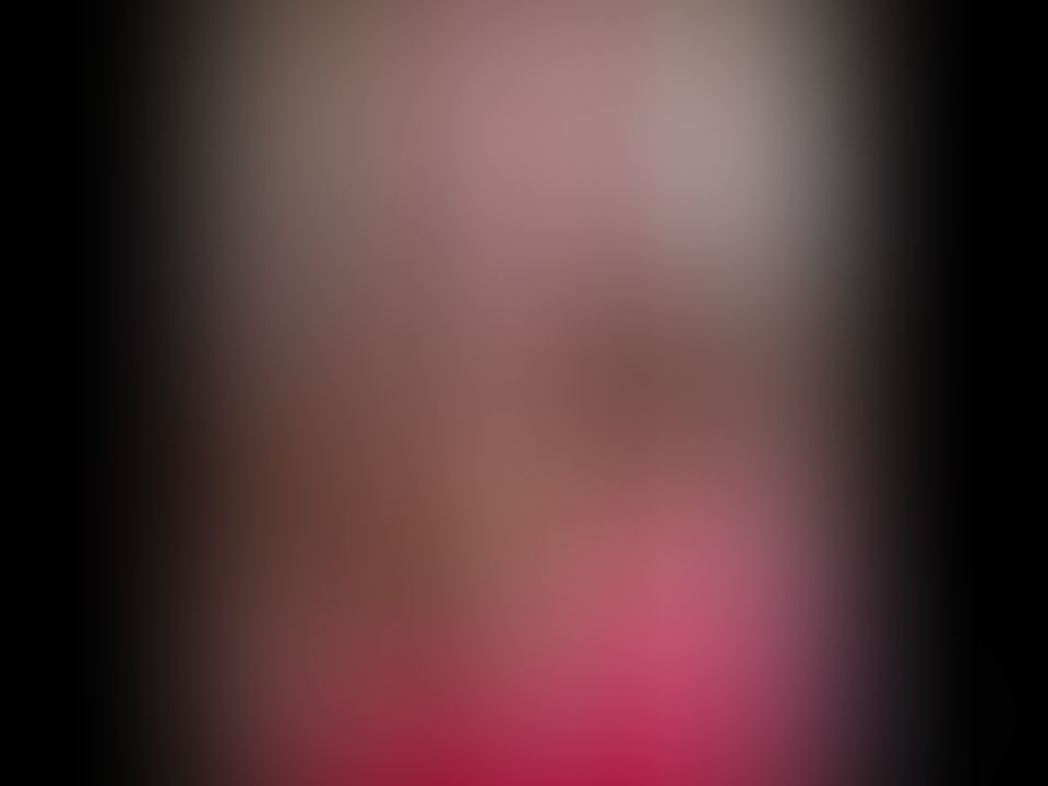 MILF Nikki Dildo Fucking Her Unshaven Pussy 