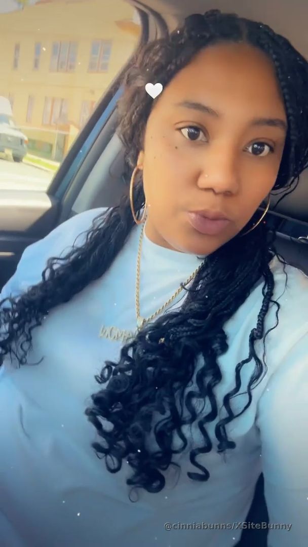 My birthday is coming ❤️❤️ a true ♊️ to the fullest 6/9
 Are you going to give me some birthday dick and eat my ass until I cum 🥳❤️

