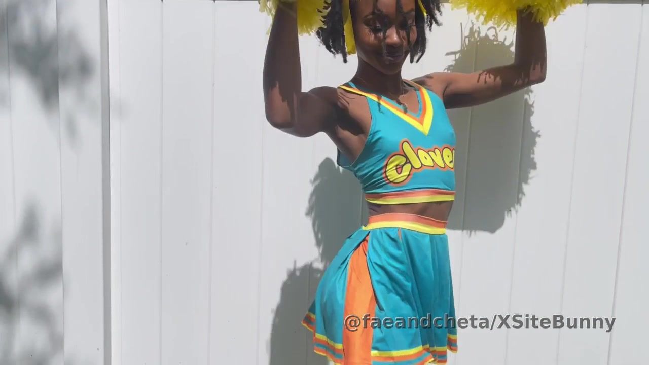 I love watching her work. Best partner ever😍😌