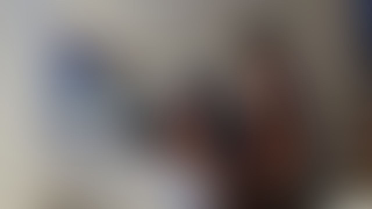 Amazon Honey is a gorgeous BBW (by her own admission) who is a bit newer to the BDSM scene. She gets in some pegging time with hoodman. At 6'4 and thick she dwarfs 5'10 hoodman. Her pegging and ass consume the frame. This is a delight for not only strapon on fans but amazon fans! More from her in the future!