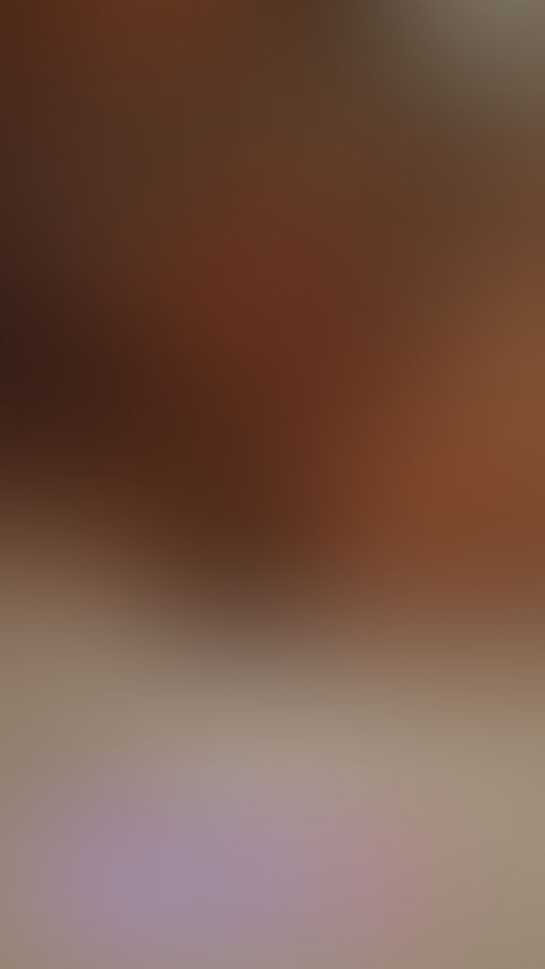 Come Lay In The Bed With Me?👀