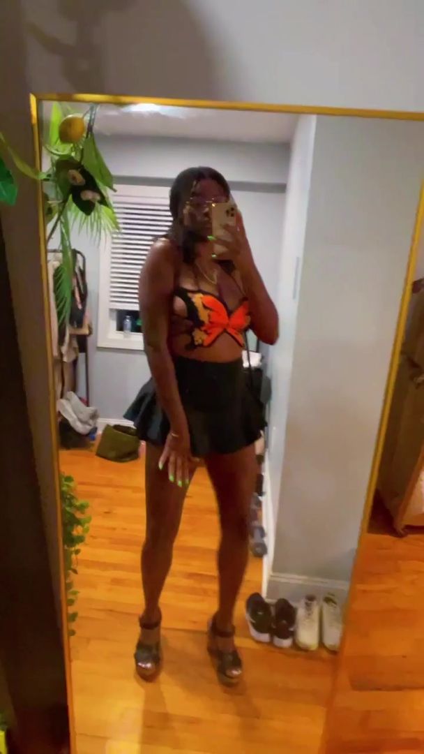 I need sluttier clothes