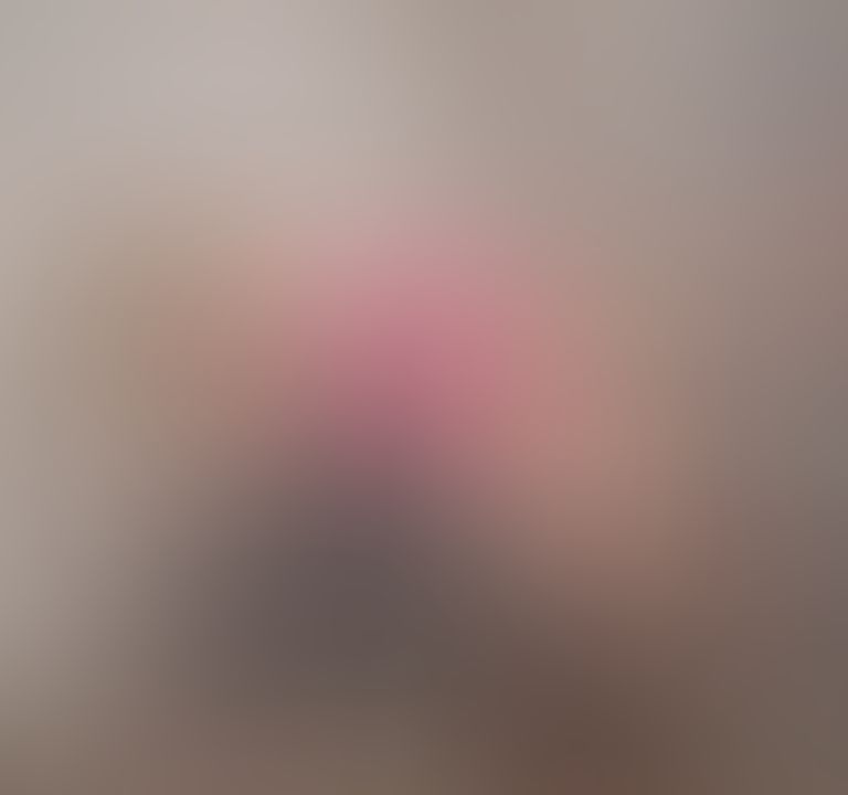 @kathartes_aura getting in some light impact play! Check out her page to see her excitement afterwards.