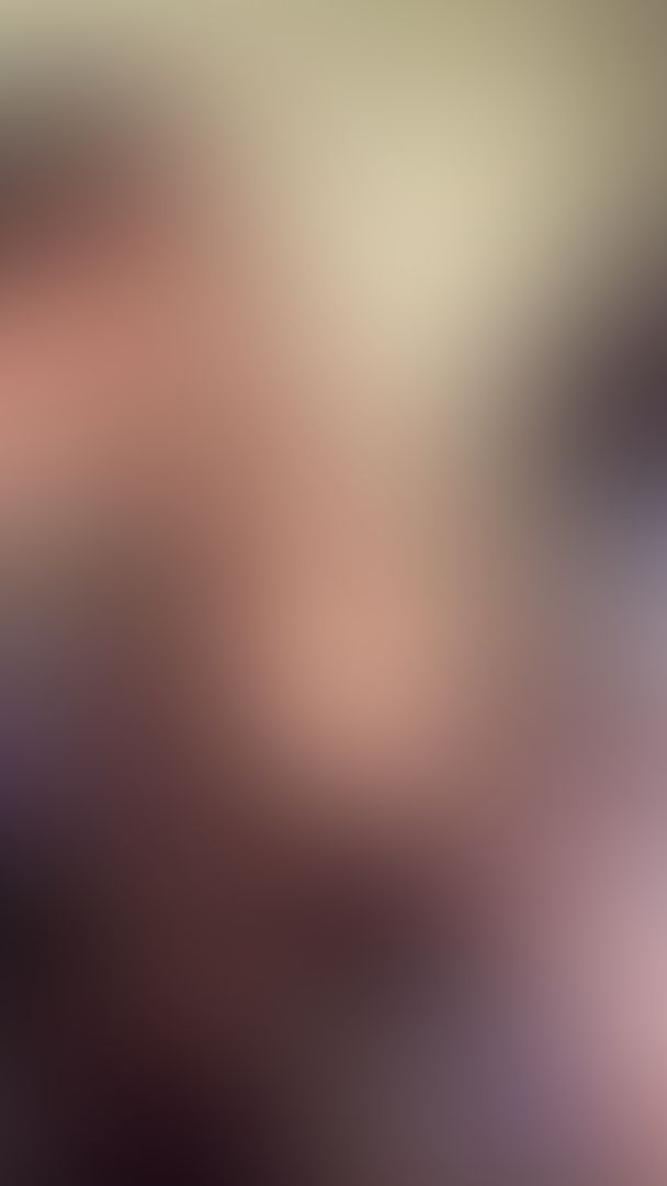 I was playin games and my neighbor wanted to make me cum before her Uber got there. So she rode my dick while I was playing😍😩🙌🏾