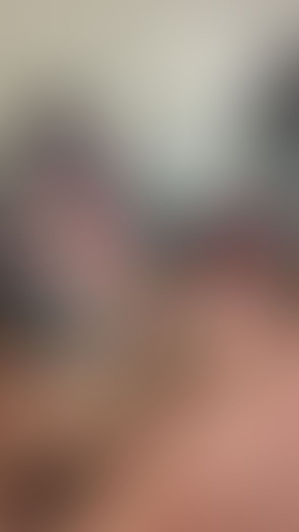 A little tongue + some spit watch theses hands work 