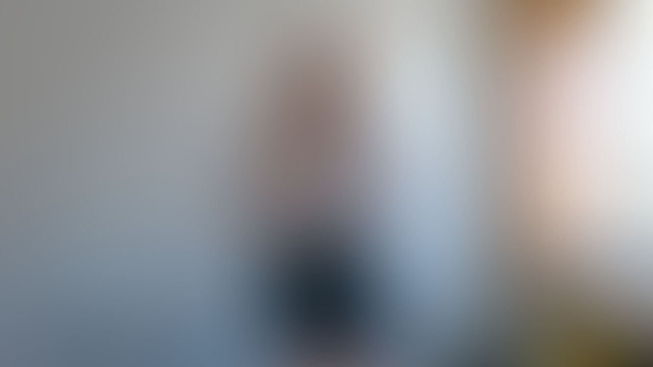 Mrs. Peaks has been waiting on this evening